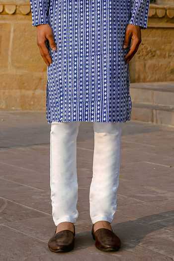 Buy_Kalp_Blue Cotton Embroidery Argyle Geometric Hand Block Pattern Kurta Set _Online_at_Aza_Fashions