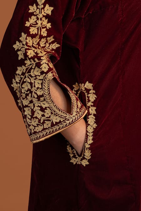 Buy Daljit Sudan Maroon Velvet, Georgette Embroidery Round Neck Cutwork Aari Phiran Kurta Set Buy_Daljit Sudan_Maroon Velvet, Georgette Embroidery Round Neck Cutwork Aari Phiran Kurta Set