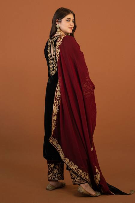 Shop Daljit Sudan Black Velvet, Georgette Embroidery, Cut Work V-neck Kashmiri Kurta Pant Set Online at Aza Fashions Shop_Daljit Sudan_Black Velvet, Georgette Embroidery, Cut Work V-neck Kashmiri Kurta Pant Set _Online_at_Aza_Fashions