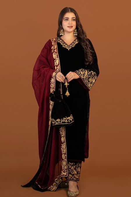 Daljit Sudan Black Velvet, Georgette Embroidery, Cut Work V-neck Kashmiri Kurta Pant Set at Aza Fashions Daljit Sudan_Black Velvet, Georgette Embroidery, Cut Work V-neck Kashmiri Kurta Pant Set _at_Aza_Fashions
