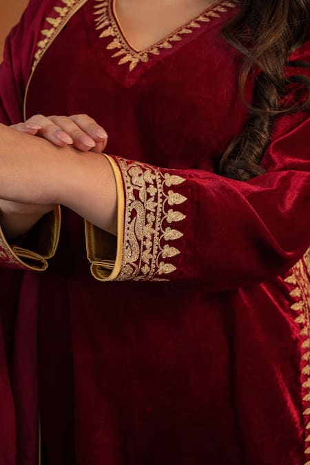 Shop Daljit Sudan Maroon Velvet Embroidery V-neck Border Kurta Set Online at Aza Fashions Shop_Daljit Sudan_Maroon Velvet Embroidery V-neck Border Kurta Set _Online_at_Aza_Fashions