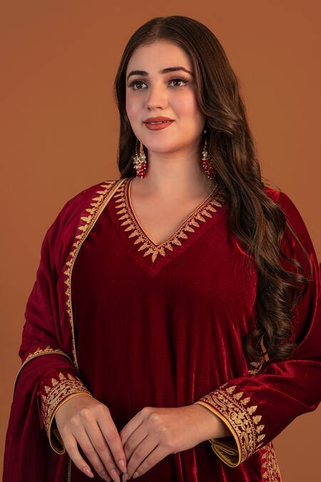 Daljit Sudan Maroon Velvet Embroidery V-neck Border Kurta Set at Aza Fashions Daljit Sudan_Maroon Velvet Embroidery V-neck Border Kurta Set _at_Aza_Fashions