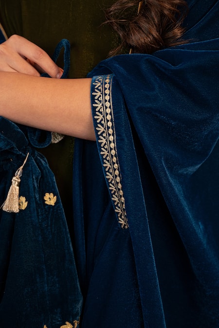 Shop_Daljit Sudan_Blue Velvet Embroidery High Neck Cape And Kurta Set _Online_at_Aza_Fashions