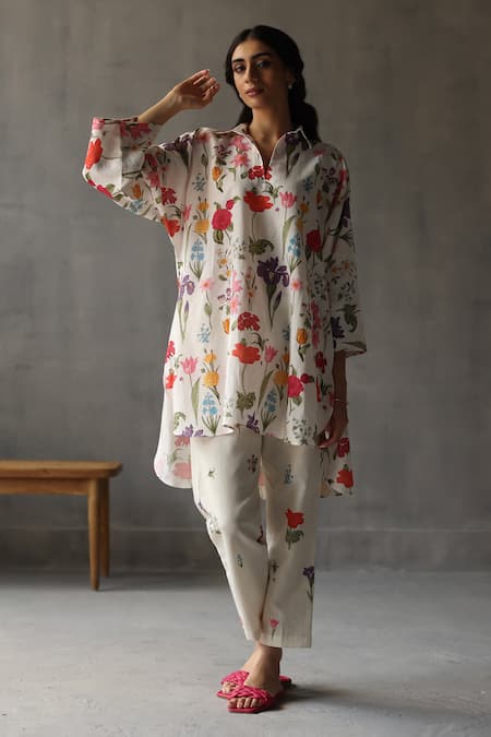 Roza_Ivory Linen Embroidery Collared Primrose Printed Kaftan _Online_at_Aza_Fashions