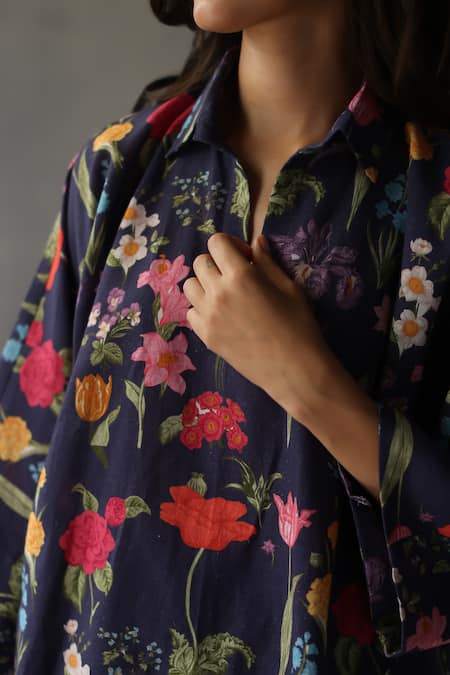 Buy Roza Blue Linen Embroidery Collared Primrose Floral Print Kaftan Online at Aza Fashions Buy_Roza_Blue Linen Embroidery Collared Primrose Floral Print Kaftan _Online_at_Aza_Fashions