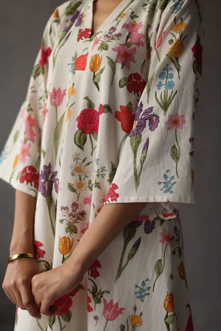 Shop Roza Ivory Linen V-neck Primrose Floral Pattern Kurta And Box Pleated Pant Set Online at Aza Fashions Shop_Roza_Ivory Linen V-neck Primrose Floral Pattern Kurta And Box Pleated Pant Set _Online_at_Aza_Fashions