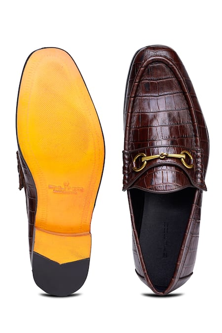Shop Shutiq Brown Textured Croco Leather Shoes at Aza Fashions Shop_Shutiq_Brown Textured Croco Leather Shoes _at_Aza_Fashions