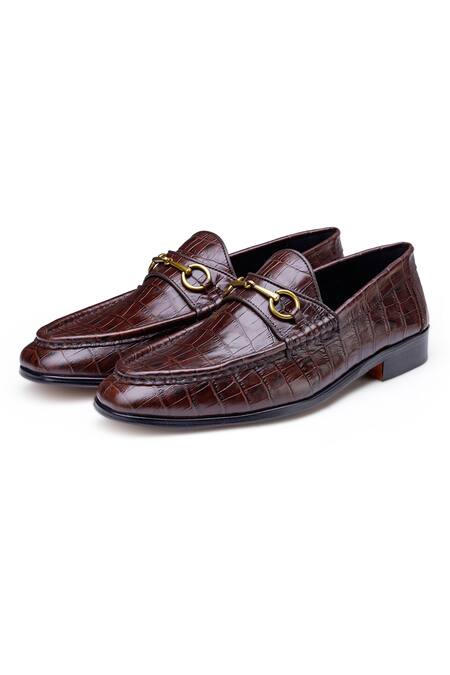 Shutiq Brown Textured Croco Leather Shoes Online at Aza Fashions Shutiq_Brown Textured Croco Leather Shoes _Online_at_Aza_Fashions