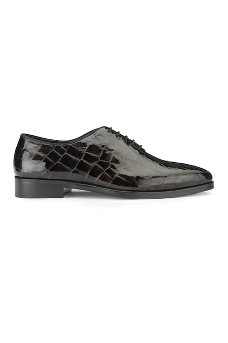 Shutiq_Black Textured Ryle Croco Leather Shoes _Online_at_Aza_Fashions