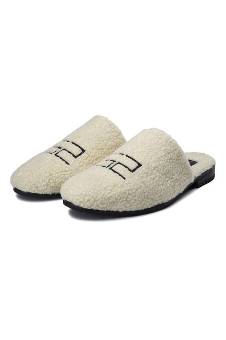 Shutiq_White Textured Fur Mules _Online_at_Aza_Fashions