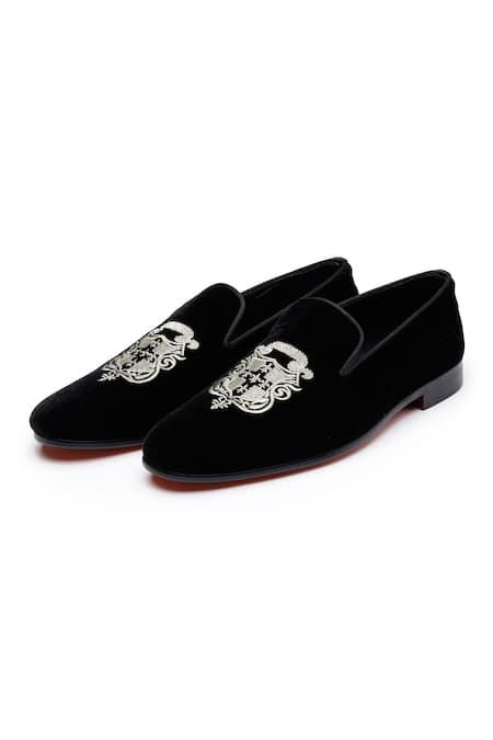 Shutiq_Black Embroidered Velvet Thread Shoes _Online_at_Aza_Fashions