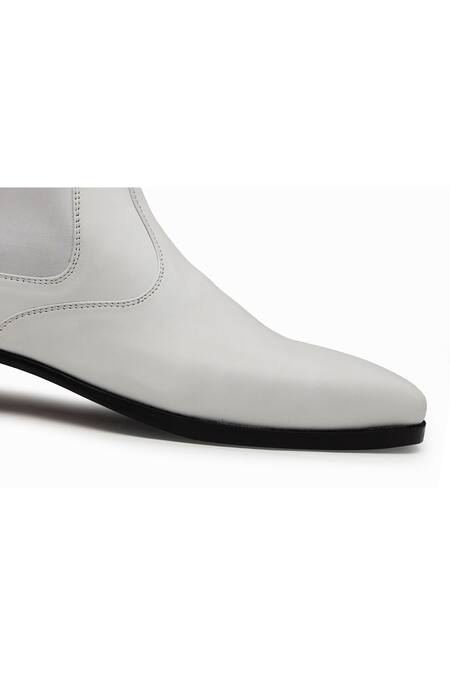Buy_Shutiq_White Blanco Leather Boots _Online_at_Aza_Fashions