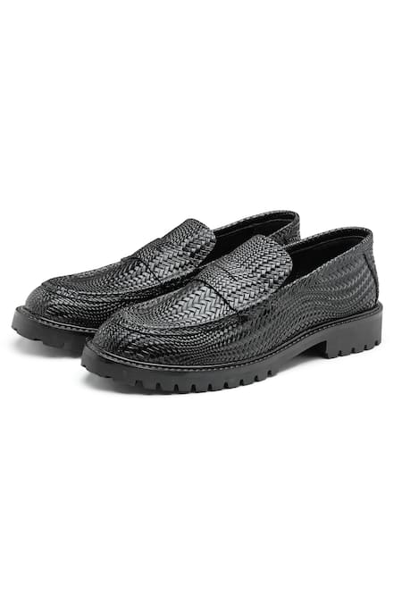 Buy_Shutiq_Black Bohobo Leather Woven Shoes _Online_at_Aza_Fashions