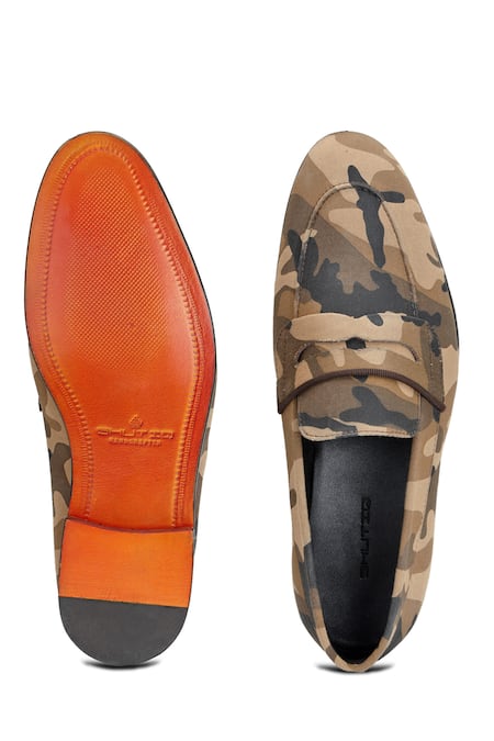 Shop Shutiq Green Cotton Handloom Camouflage Rawhide Print Shoes at Aza Fashions Shop_Shutiq_Green Cotton Handloom Camouflage Rawhide Print Shoes _at_Aza_Fashions