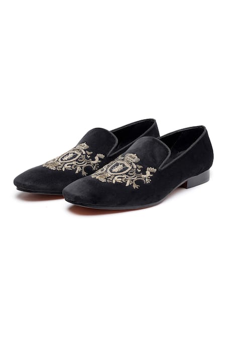 Shutiq Black Embroidered Velvet Medallion Juttis Online at Aza Fashions Shutiq_Black Embroidered Velvet Medallion Juttis _Online_at_Aza_Fashions