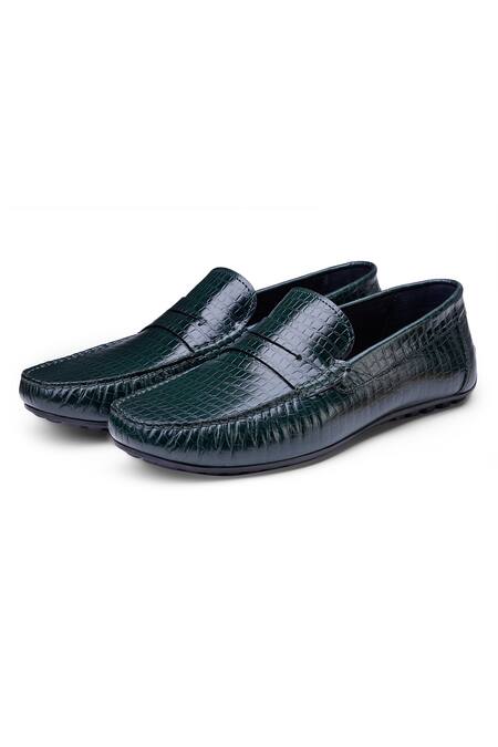 Shutiq_Green Textured Baran Croco Leather Loafers _Online_at_Aza_Fashions