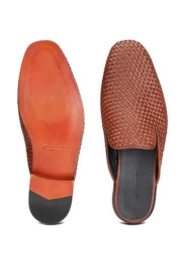 SHUTIQ Manalo Textured Leather Mules 
