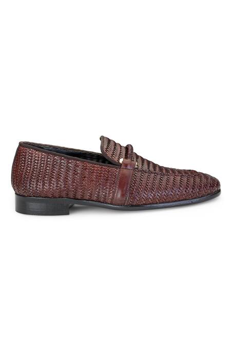 Buy Shutiq Brown Ethan Textured Leather Shoes Online at Aza Fashions Buy_Shutiq_Brown Ethan Textured Leather Shoes _Online_at_Aza_Fashions