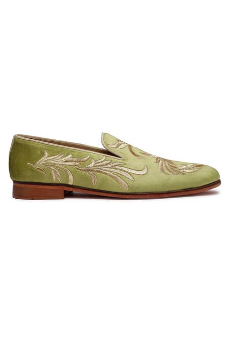 Shutiq_Green Gardena Amber Embroidered Velvet Shoes _Online_at_Aza_Fashions