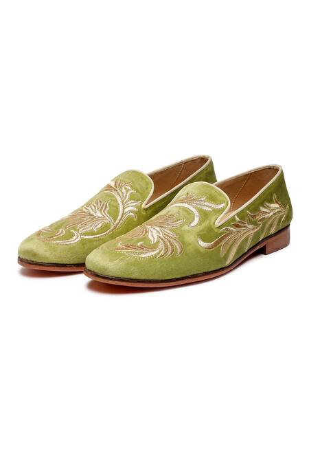 Buy_Shutiq_Green Gardena Amber Embroidered Velvet Shoes _Online_at_Aza_Fashions