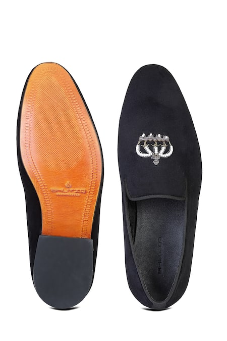Shop Shutiq Black Crown Guam Embroidered Slip On Velvet Shoes at Aza Fashions Shop_Shutiq_Black Crown Guam Embroidered Slip On Velvet Shoes _at_Aza_Fashions