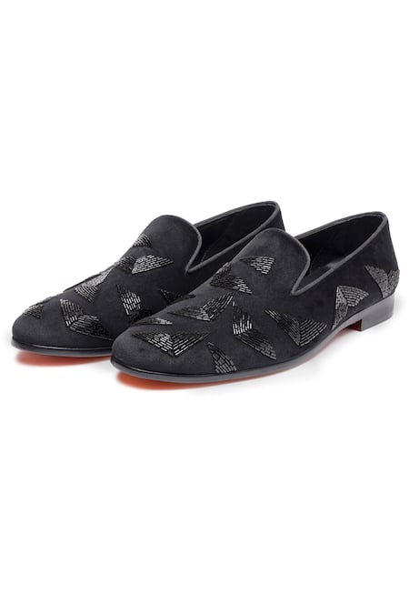 Buy Shutiq Black Nalki Jordani Prism Embellished Velvet Shoes Online at Aza Fashions Buy_Shutiq_Black Nalki Jordani Prism Embellished Velvet Shoes _Online_at_Aza_Fashions