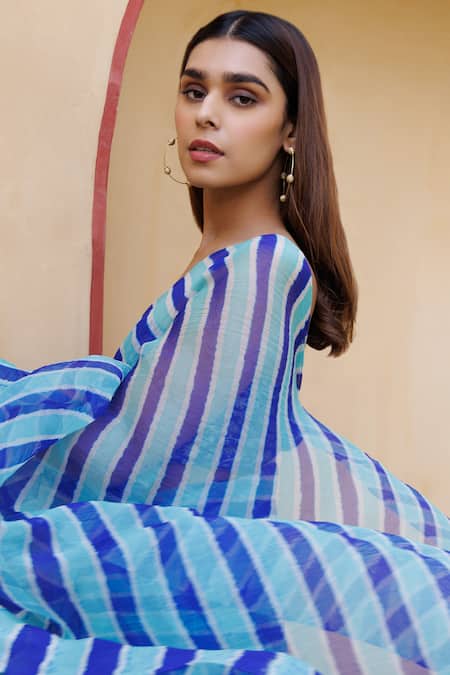 Geroo Jaipur Blue Organza, Brocade Leheriya Saree With Unstitched Blouse Piece at Aza Fashions Geroo Jaipur_Blue Organza, Brocade Leheriya Saree With Unstitched Blouse Piece _at_Aza_Fashions