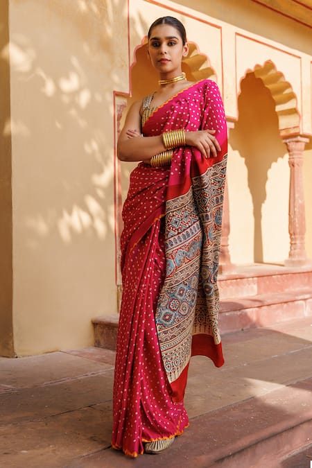 Geroo Jaipur_Magenta Gingham, Pure Bandhani Gajji Silk Saree With Unstitched Blouse Piece _Online_at_Aza_Fashions