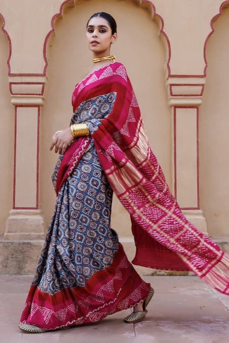 Buy_Geroo Jaipur_Magenta Gingham, Gabardine Zari Ajrakh Print Saree With Unstitched Blouse Piece _Online_at_Aza_Fashions