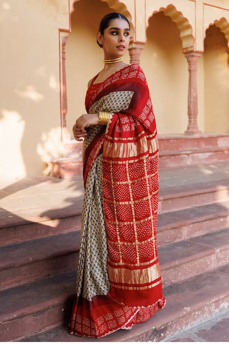 Buy_Geroo Jaipur_Red Gingham, Gabardine Zari, Gharchola Pallu Saree With Unstitched Blouse Piece_Online_at_Aza_Fashions