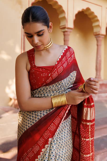 Shop_Geroo Jaipur_Red Gingham, Gabardine Zari, Gharchola Pallu Saree With Unstitched Blouse Piece_Online_at_Aza_Fashions