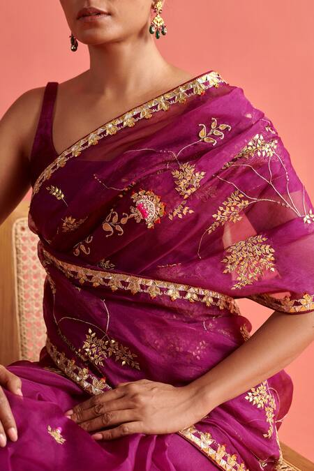 Aarti Sethia Studio Wine Organza Embroidery Gota Patti Semi Rosine Embellished Saree Blouse Set  5