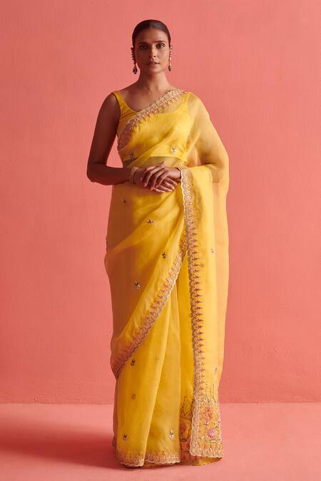 Aarti Sethia_Yellow Organza Embroidery French Tulip Fleur Dabka Embellished Saree Blouse Set _Online_at_Aza_Fashions