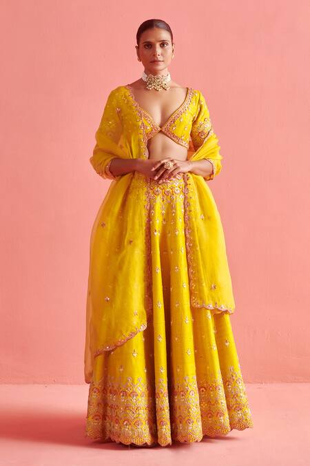 Aarti Sethia_Yellow Silk, Cotton, Organza Embroidery V-neck Amaryllis Bridal Lehenga Set _Online_at_Aza_Fashions