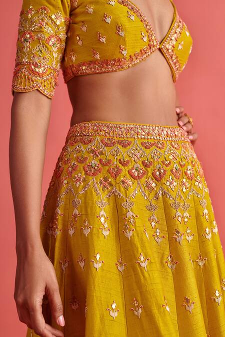 Buy_Aarti Sethia_Yellow Silk, Cotton, Organza Embroidery V-neck Amaryllis Bridal Lehenga Set 