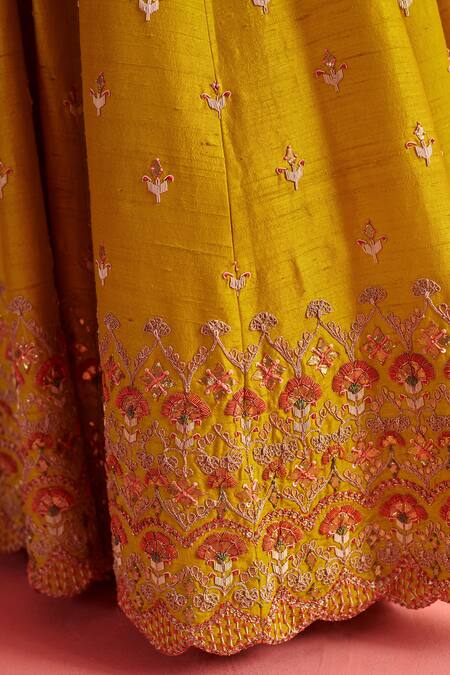 Shop_Aarti Sethia_Yellow Silk, Cotton, Organza Embroidery V-neck Amaryllis Bridal Lehenga Set 