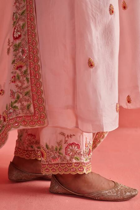 Buy_Aarti Sethia_Pink Silk, Organza Embroidery Scoop Neck Lily Dabka Kurta Trouser Set 