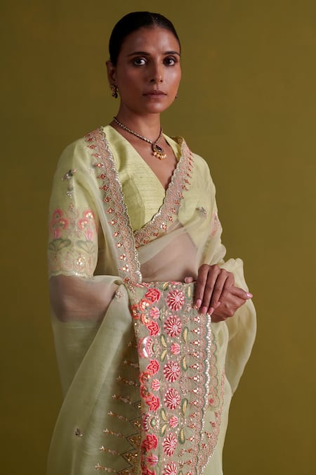 Aarti Sethia_Green Raw Silk Embroidery Dabka Deep V Moonflower Mukaish Thread Work Blouse _Online_at_Aza_Fashions