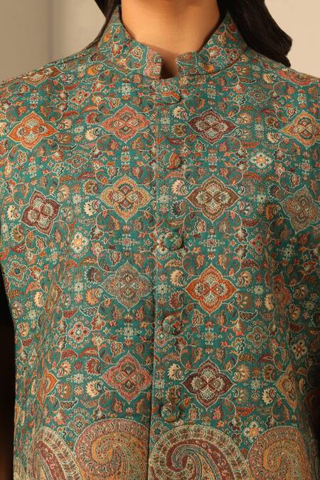 Shop Dusala Green Naina Woven Mosaic Pattern Cape Online at Aza Fashions Shop_Dusala_Green Naina Woven Mosaic Pattern Cape _Online_at_Aza_Fashions