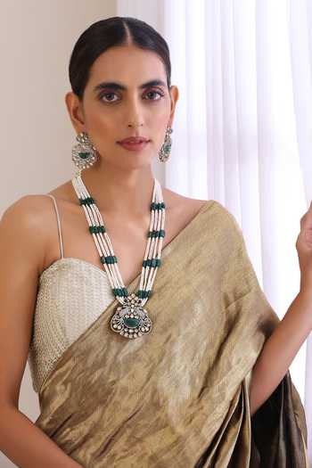 Shop Swabhimann Green Beads, Diamonds Floral Swirl Victorian Polki Stone Studded Necklace Set at Aza Fashions Shop_Swabhimann_Green Beads, Diamonds Floral Swirl Victorian Polki Stone Studded Necklace Set _at_Aza_Fashions