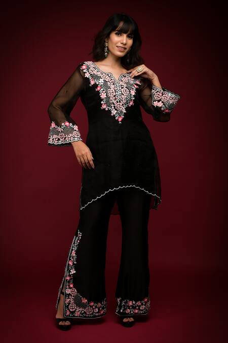 Buy Farha Syed Black Pure Organza Embroidered Cutdana V-neck Floral Cutwork Kurta With Pant Online at Aza Fashions Buy_Farha Syed_Black Pure Organza Embroidered Cutdana V-neck Floral Cutwork Kurta With Pant _Online_at_Aza_Fashions