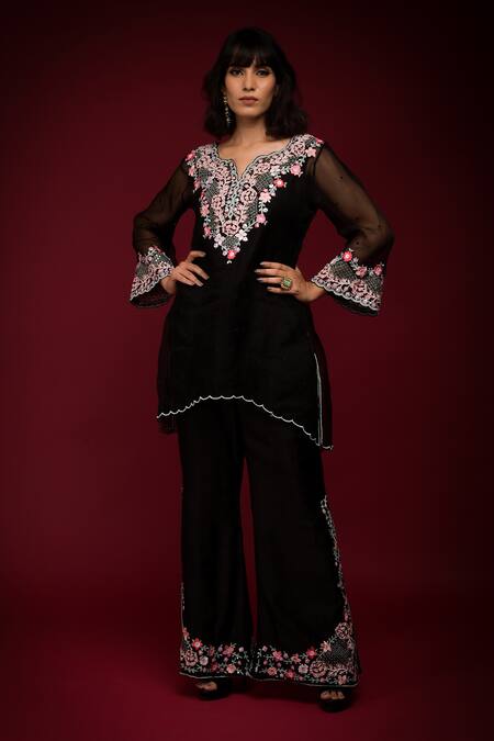 Farha Syed Black Pure Organza Embroidered Cutdana V-neck Floral Cutwork Kurta With Pant at Aza Fashions Farha Syed_Black Pure Organza Embroidered Cutdana V-neck Floral Cutwork Kurta With Pant _at_Aza_Fashions