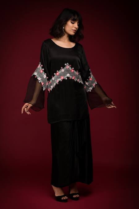 Farha Syed_Black Satin Embroidered Thread Round Floral Placement Kurta With Skirt _at_Aza_Fashions