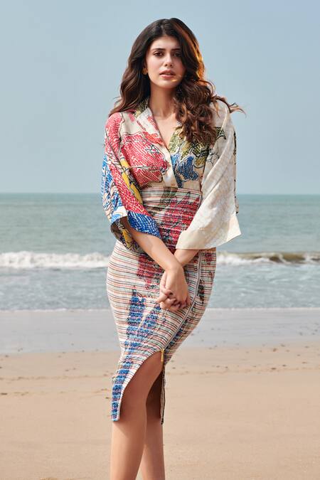 Buy Saaksha & Kinni Ivory Cotton, Silk Embroidery Periwinkle Bandhani Print Bodycon Skirt Online at Aza Fashions Buy_Saaksha & Kinni_Ivory Cotton, Silk Embroidery Periwinkle Bandhani Print Bodycon Skirt _Online_at_Aza_Fashions