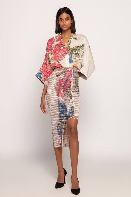 Shop_Saaksha & Kinni_Ivory Cotton, Silk Embroidery Periwinkle Bandhani Print Bodycon Skirt 