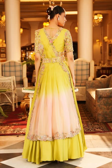 Nehha Nhata Hand Embroidered Blouse Lehenga Set 