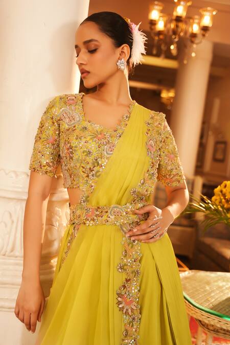 Nehha Nhata Green Silk/organza/satin Hand Embroidered Floral U Neck Blouse Lehenga Set at Aza Fashions Nehha Nhata_Green Silk/organza/satin Hand Embroidered Floral U Neck Blouse Lehenga Set _at_Aza_Fashions