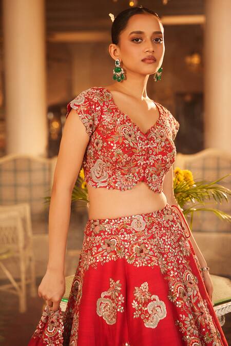 Nehha Nhata Red Silk, Organza Embroidery V-neck Floret Hand Bridal Lehenga Set Online at Aza Fashions Nehha Nhata_Red Silk, Organza Embroidery V-neck Floret Hand Bridal Lehenga Set _Online_at_Aza_Fashions