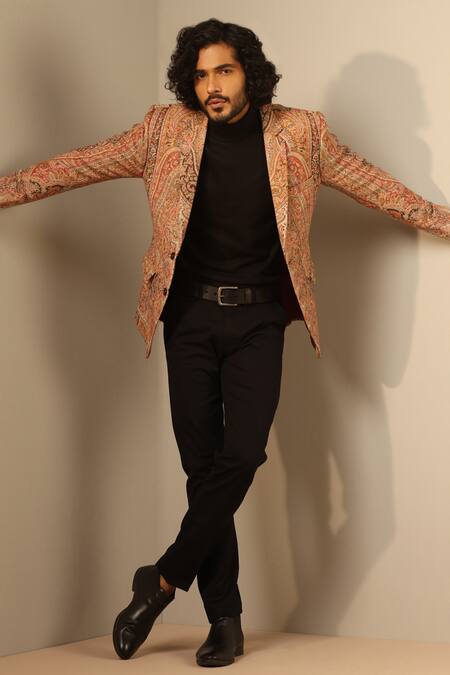 Dusala_Beige Wool, Silk Embroidery Aarav Paisley Woven Jacket _Online_at_Aza_Fashions
