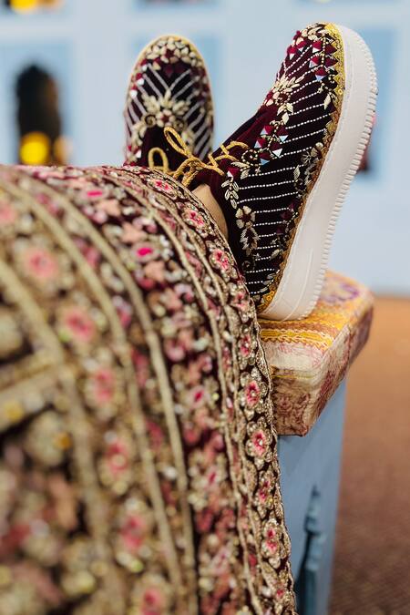 Shiveen Shiveen Maroon Floral Ark Embroidered Sneakers Online at Aza Fashions Shiveen Shiveen_Maroon Floral Ark Embroidered Sneakers _Online_at_Aza_Fashions